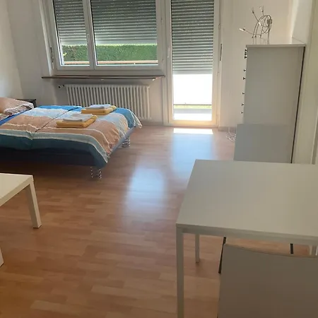 Ferienwohnung Zuerich * ציריך