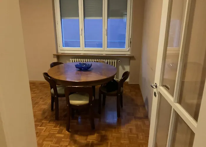 Ferienwohnung Zuerich 아파트 *